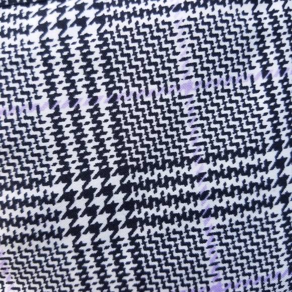 Herringbone Puffy Quilted Keyhole Scarf - Picture 3 of 7